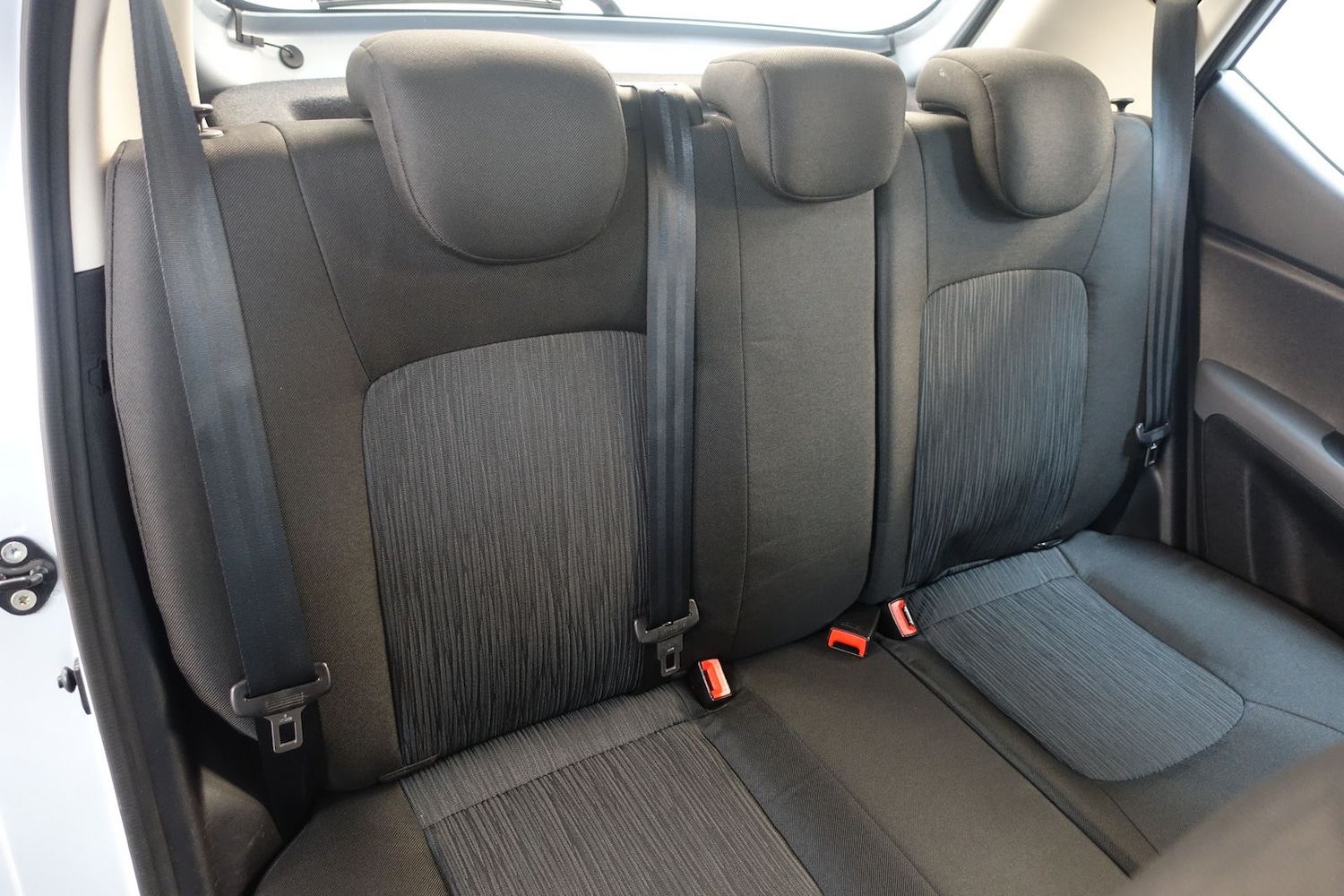 Used Hyundai i10 2012 for sale - 76338684: Photo 30
