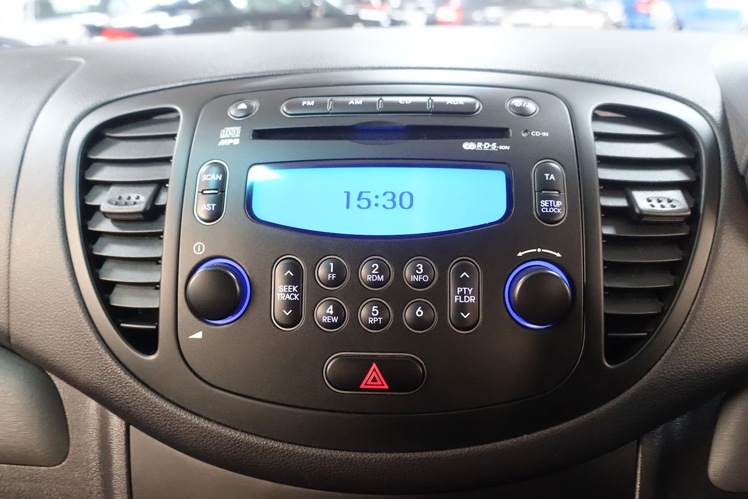 Used Hyundai i10 2012 for sale - 76338684: Photo 31
