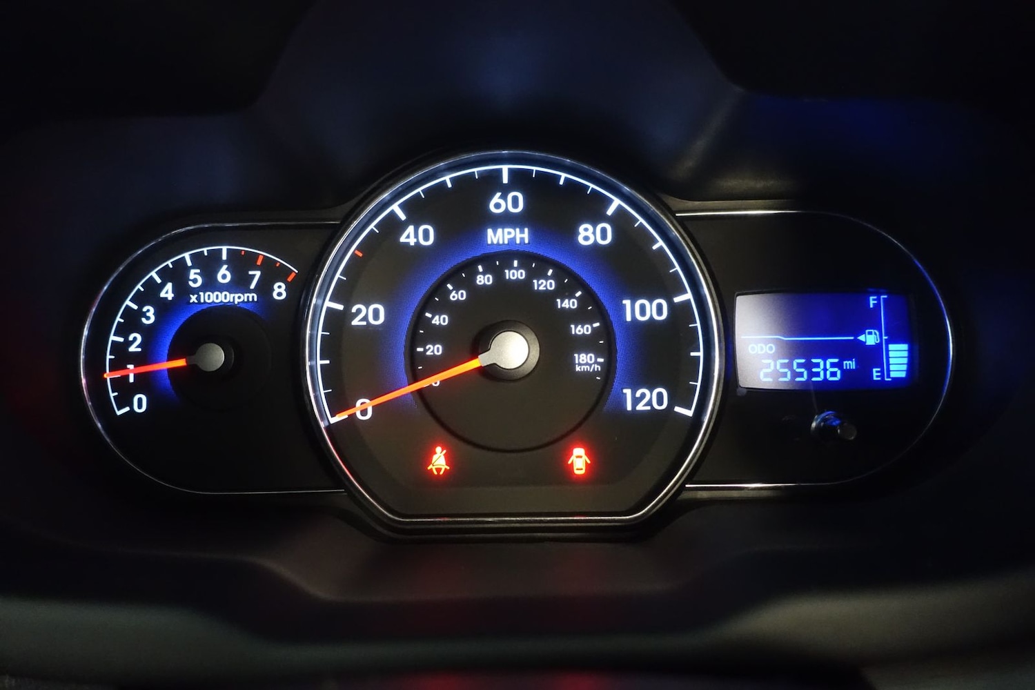 Used Hyundai i10 2012 for sale - 76338684: Photo 47