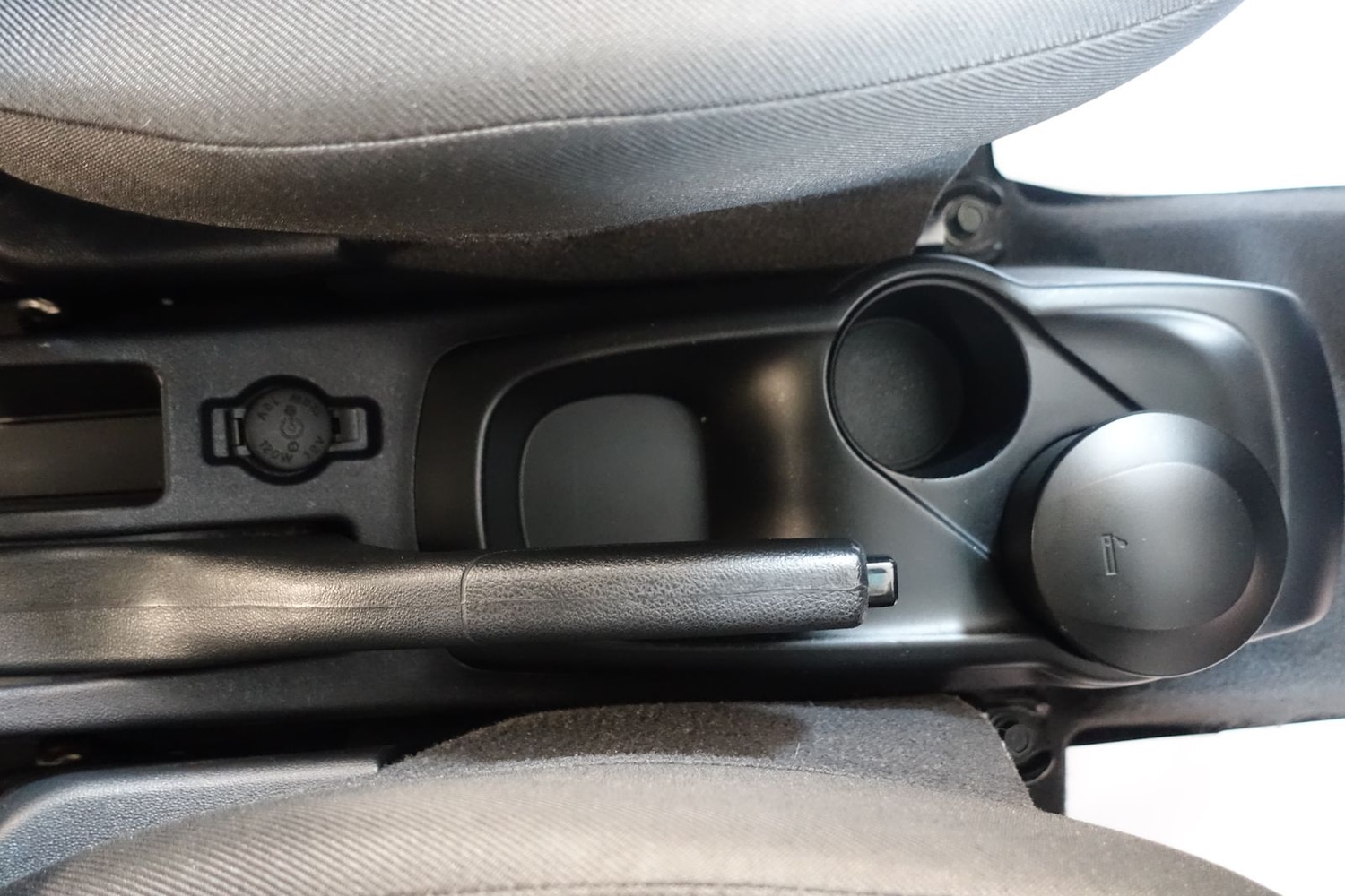 Used Hyundai i10 2012 for sale - 76338684: Photo 48