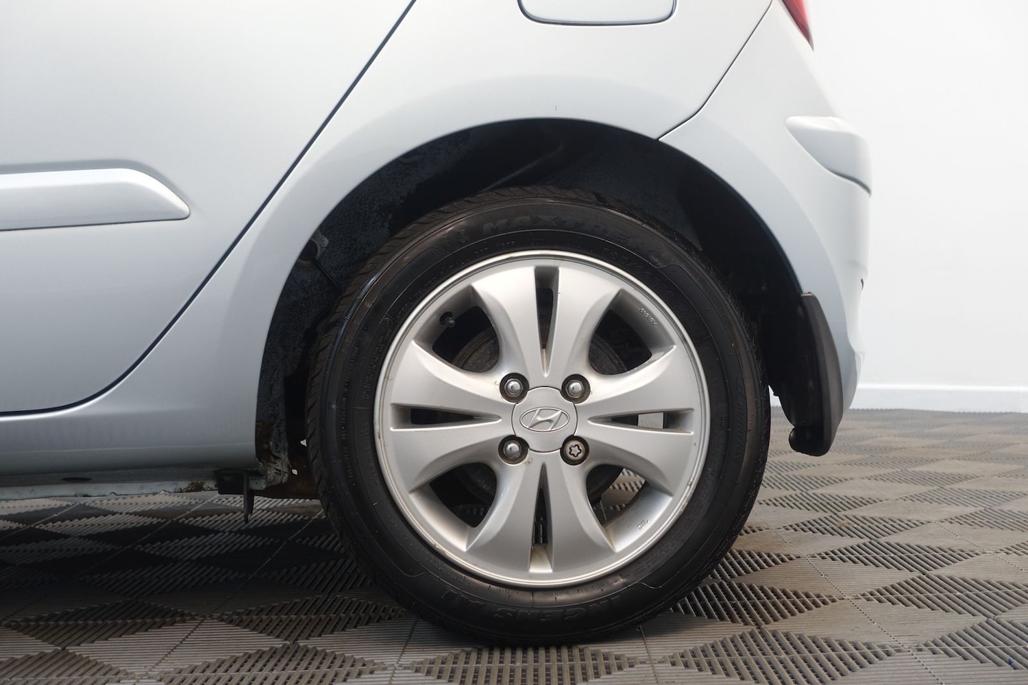 Used Hyundai i10 2012 for sale - 76338684: Photo 54