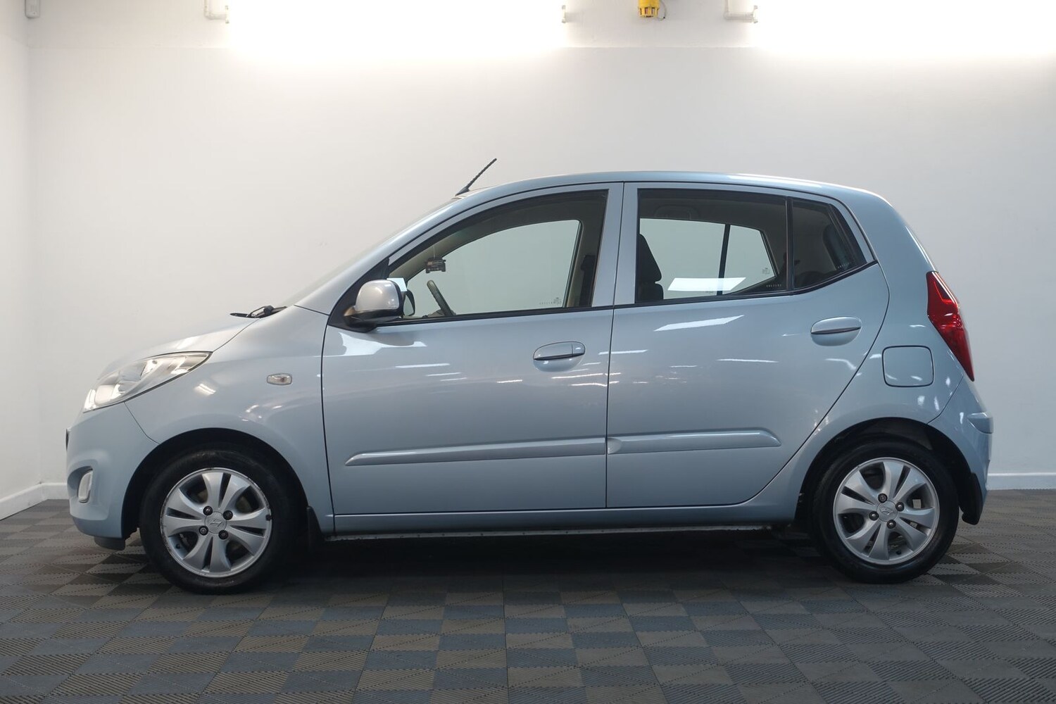 Used Hyundai i10 2012 for sale - 76338684: Photo 93