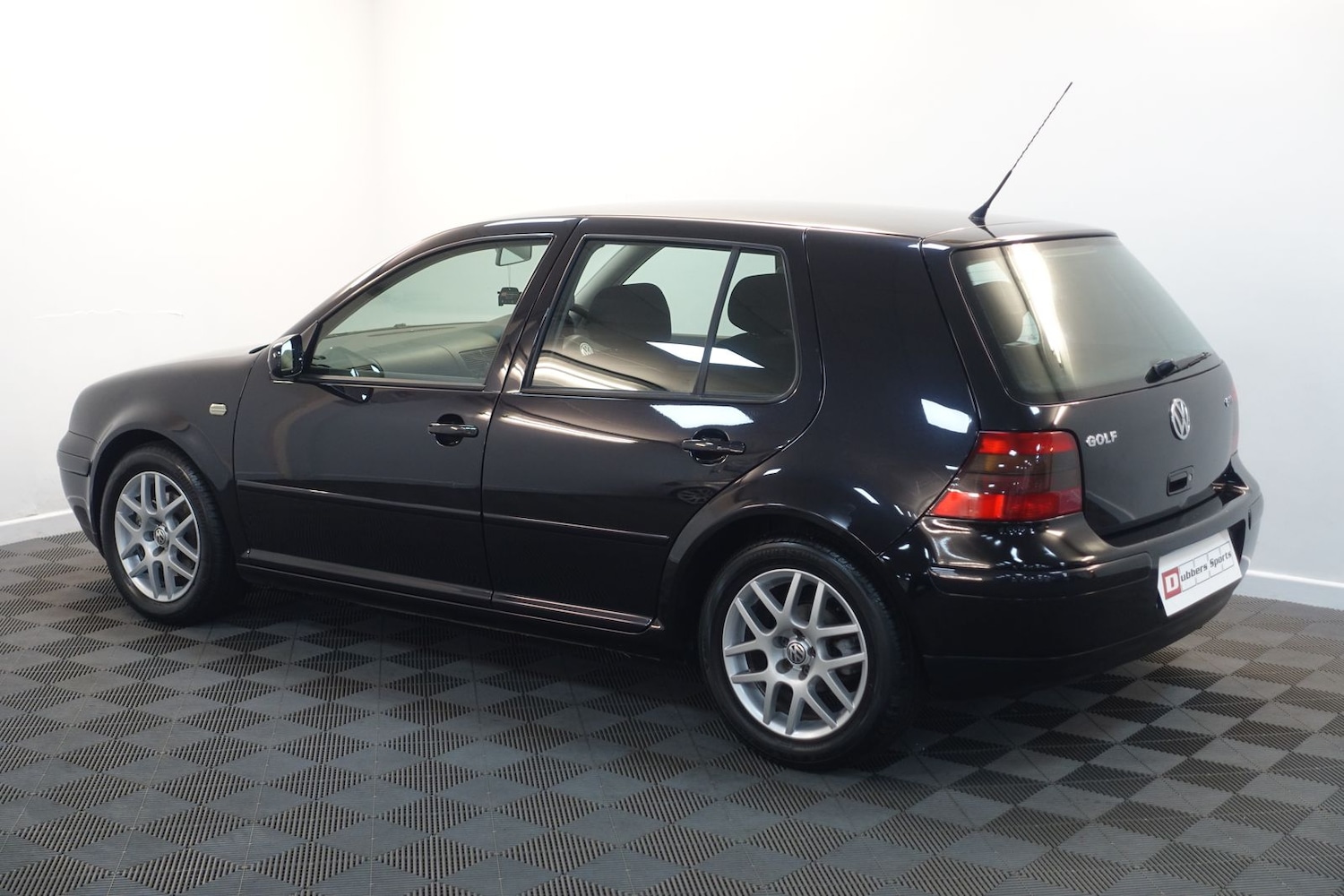 Used Volkswagen Golf 2003 for sale - 76614280: Photo 100