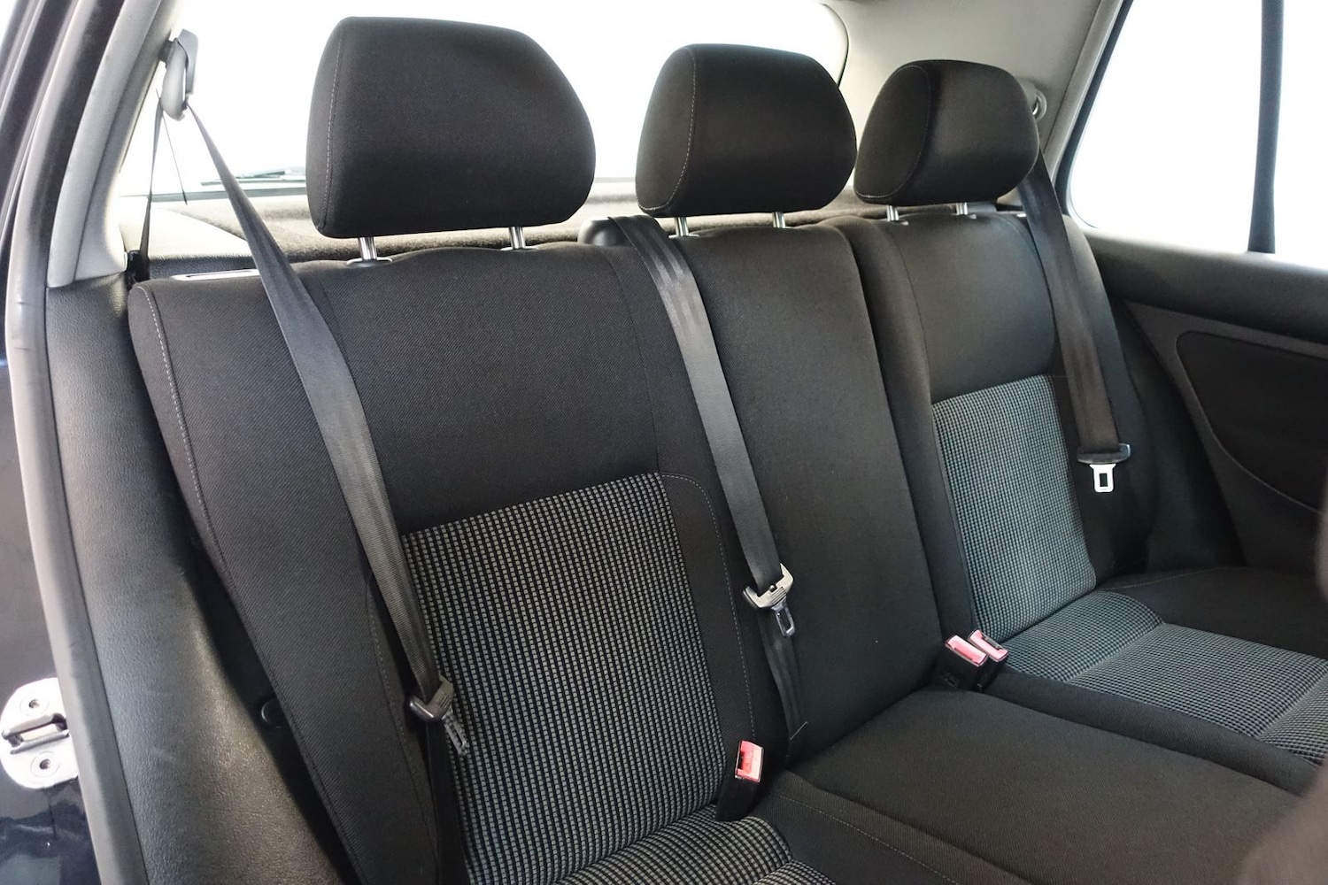 Used Volkswagen Golf 2003 for sale - 76614280: Photo 27