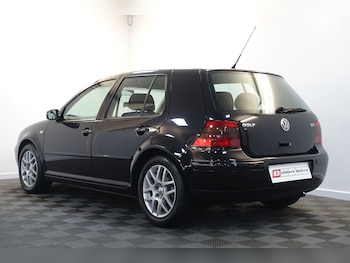 Used Volkswagen Golf 2003 for sale - 76614280: Photo