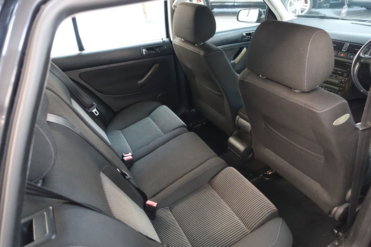 Used Volkswagen Golf 2003 for sale - 76614280: Photo 30