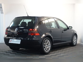 Used Volkswagen Golf 2003 for sale - 76614280: Photo