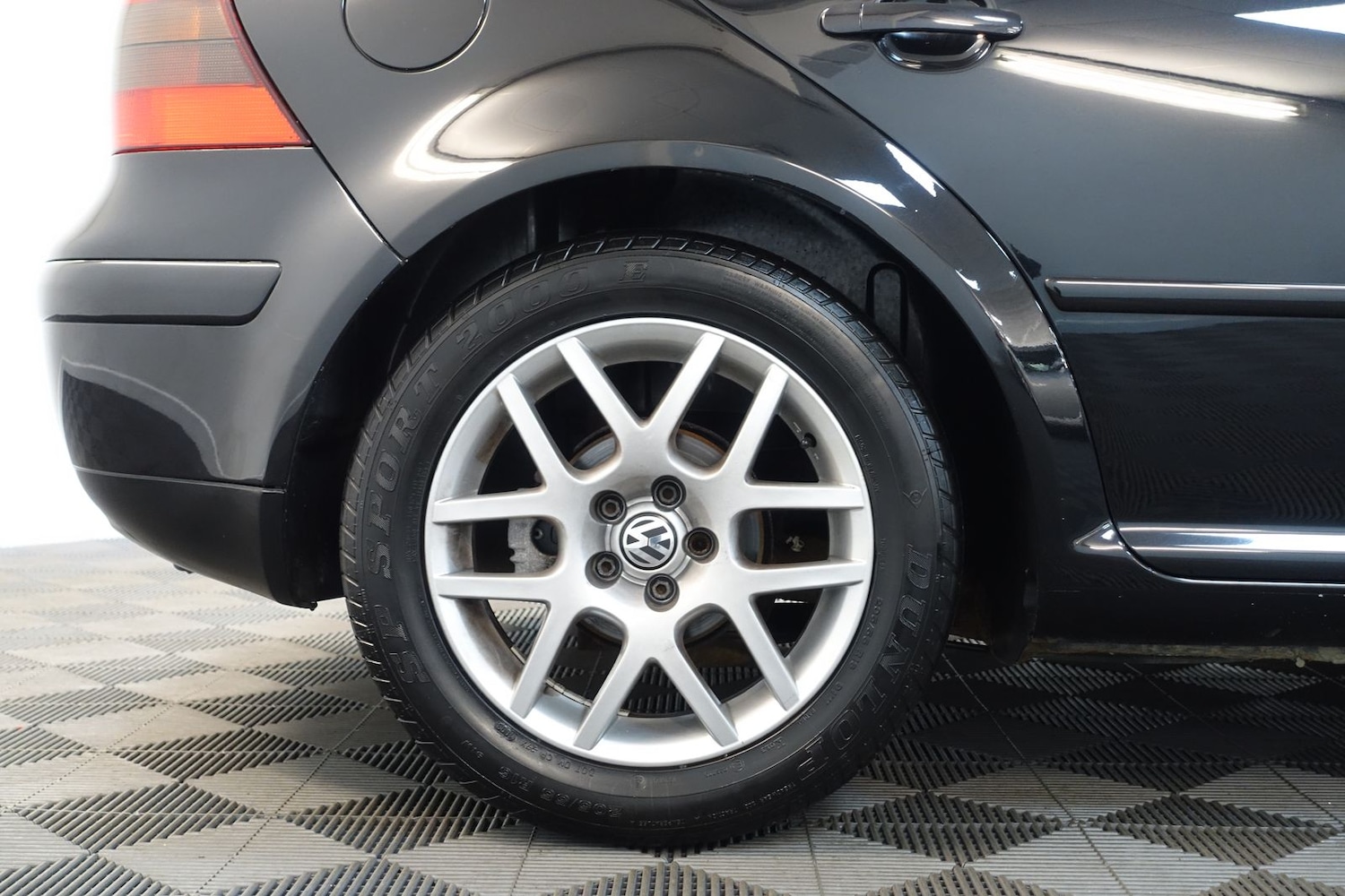 Used Volkswagen Golf 2003 for sale - 76614280: Photo 43