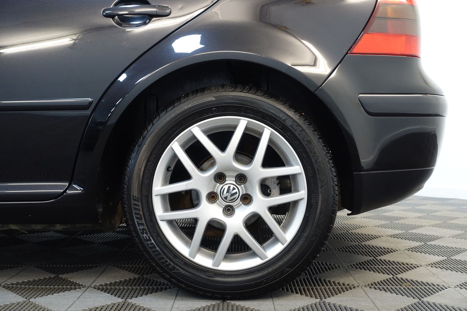 Used Volkswagen Golf 2003 for sale - 76614280: Photo 44