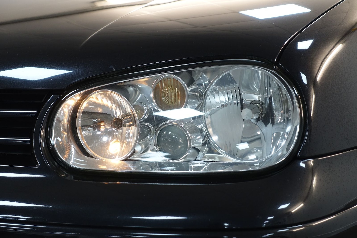 Used Volkswagen Golf 2003 for sale - 76614280: Photo 47