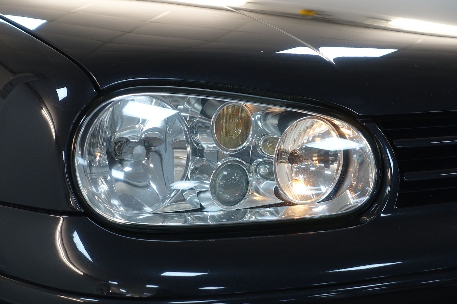 Used Volkswagen Golf 2003 for sale - 76614280: Photo 48