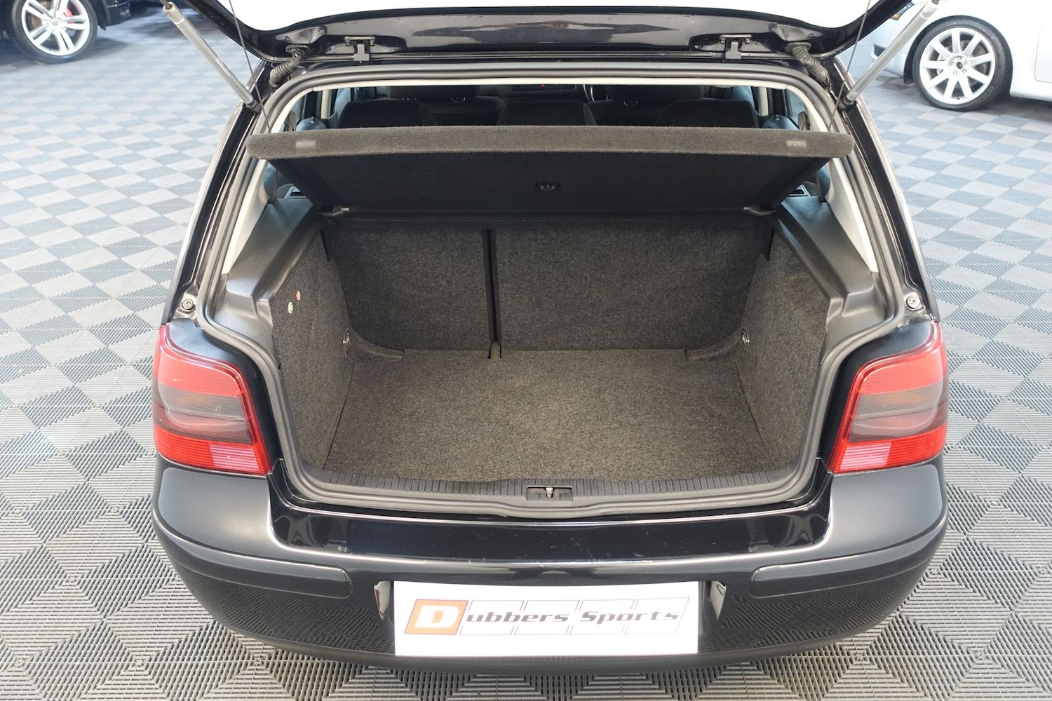 Used Volkswagen Golf 2003 for sale - 76614280: Photo 50