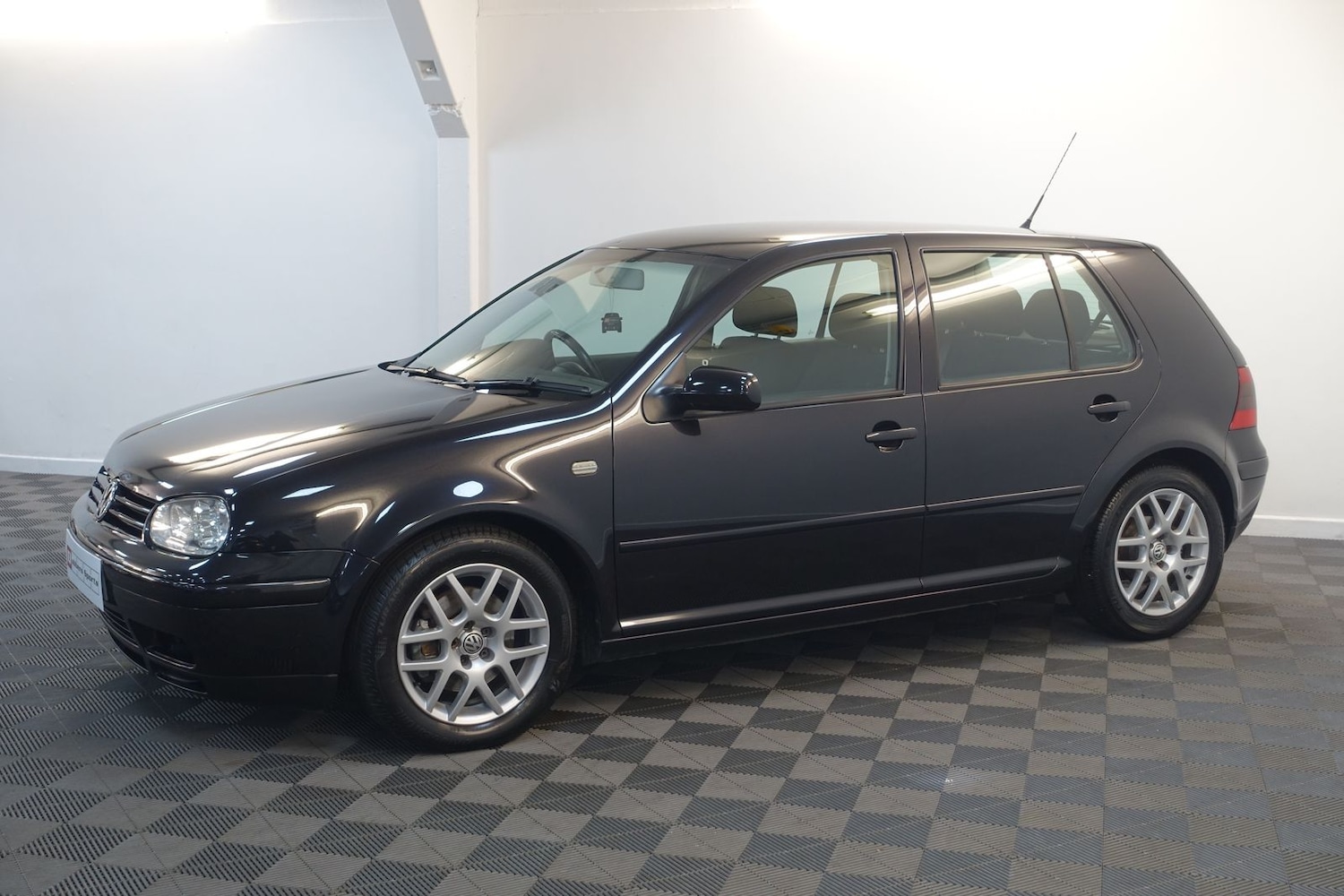 Used Volkswagen Golf 2003 for sale - 76614280: Photo 54