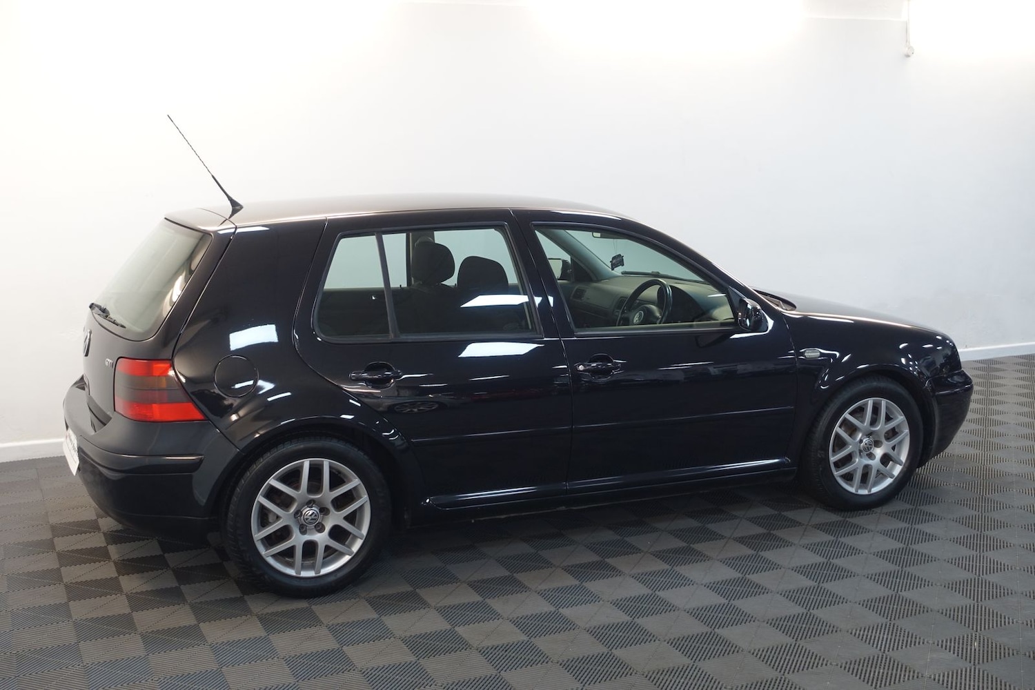 Used Volkswagen Golf 2003 for sale - 76614280: Photo 7