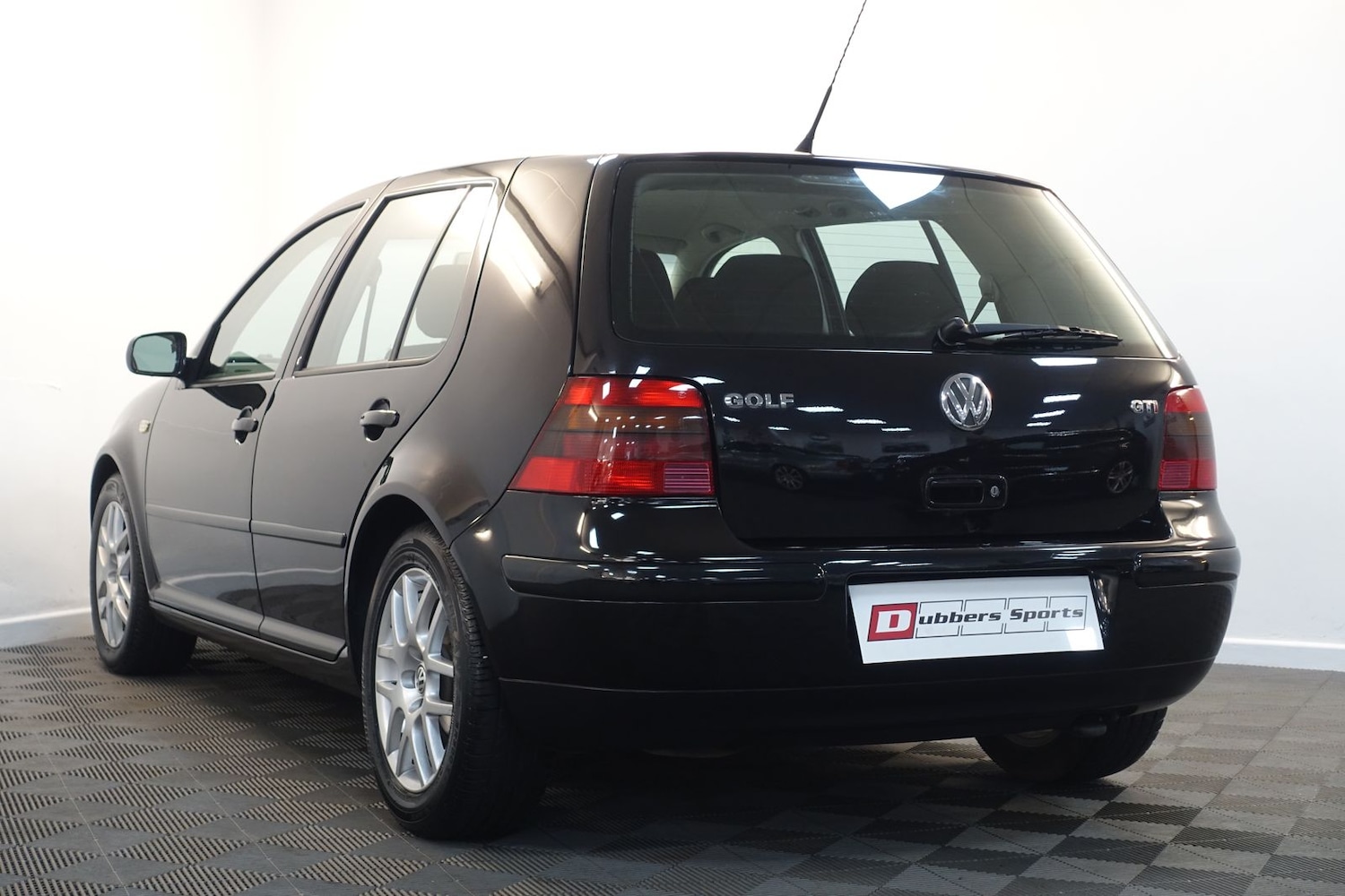 Used Volkswagen Golf 2003 for sale - 76614280: Photo 89