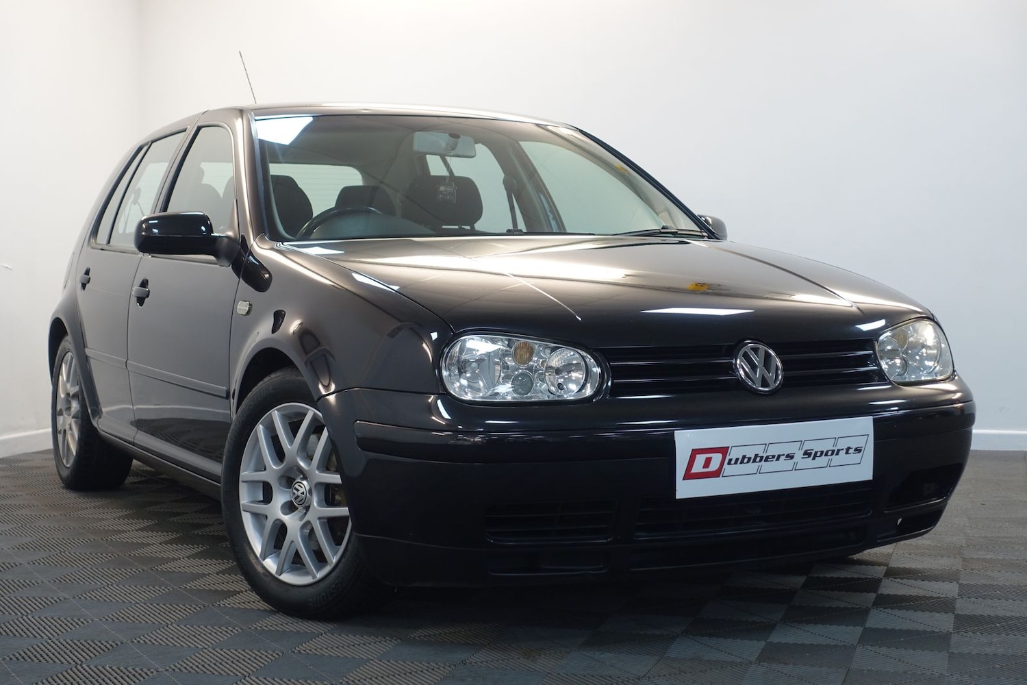 Used Volkswagen Golf 2003 for sale - 76614280: Photo 96