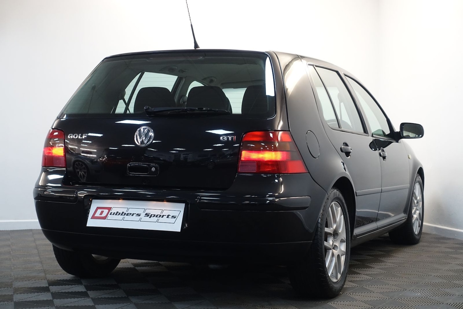 Used Volkswagen Golf 2003 for sale - 76614280: Photo 99