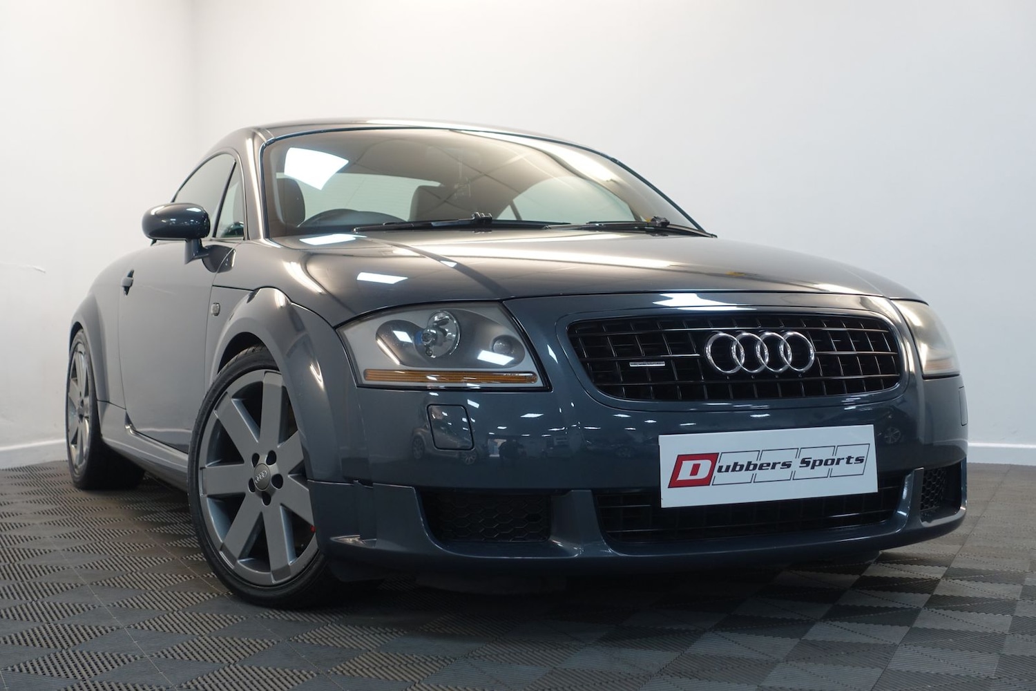 Used Audi TT 2004 for sale - 76539730: Photo 1