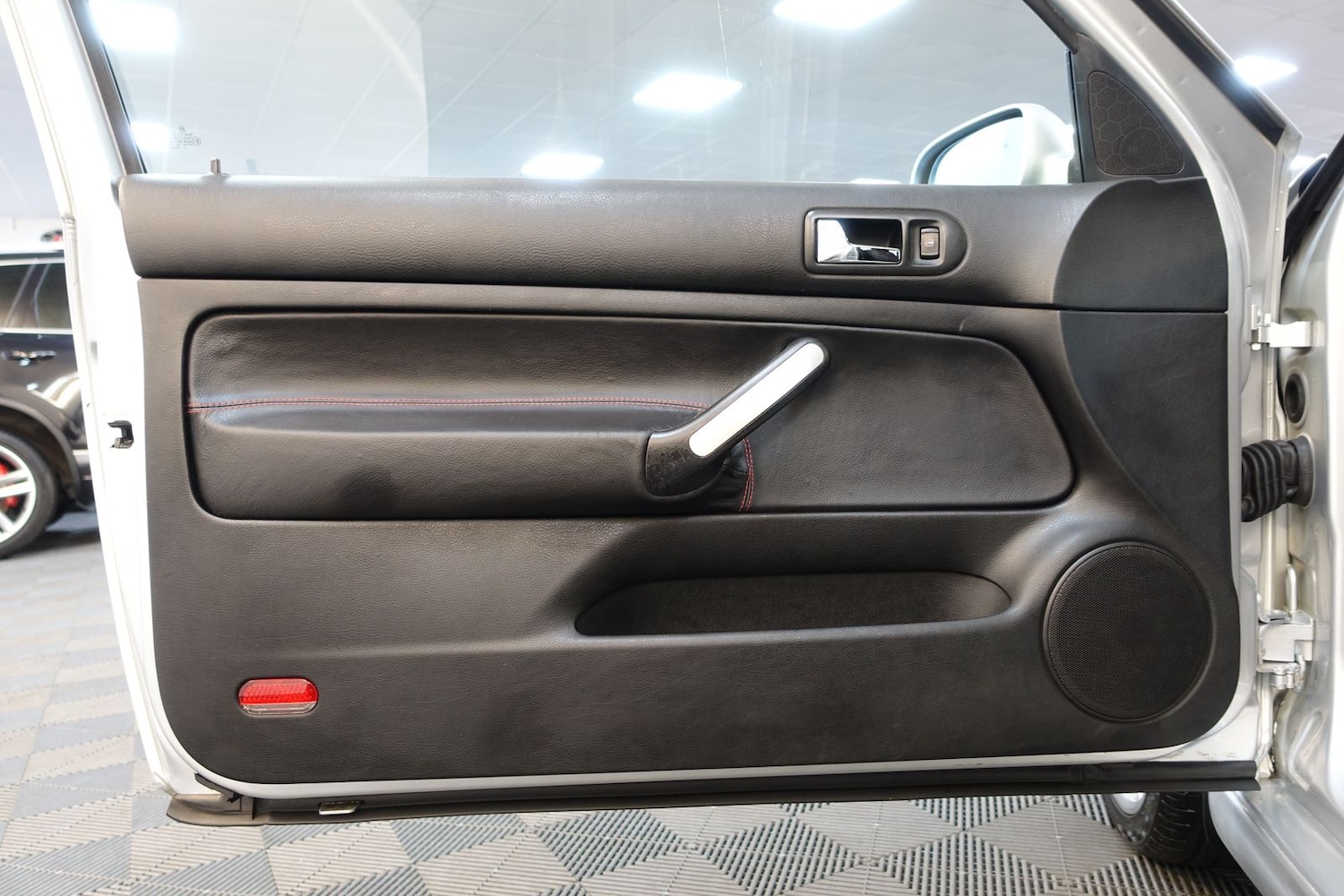 Used Volkswagen Golf 2002 for sale - 77102695: Photo 14