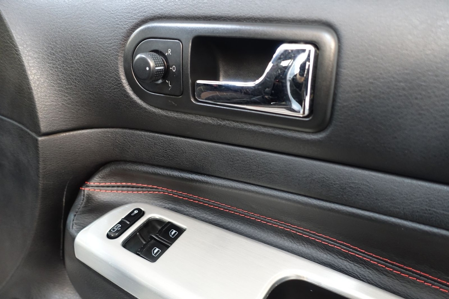 Used Volkswagen Golf 2002 for sale - 77102695: Photo 29