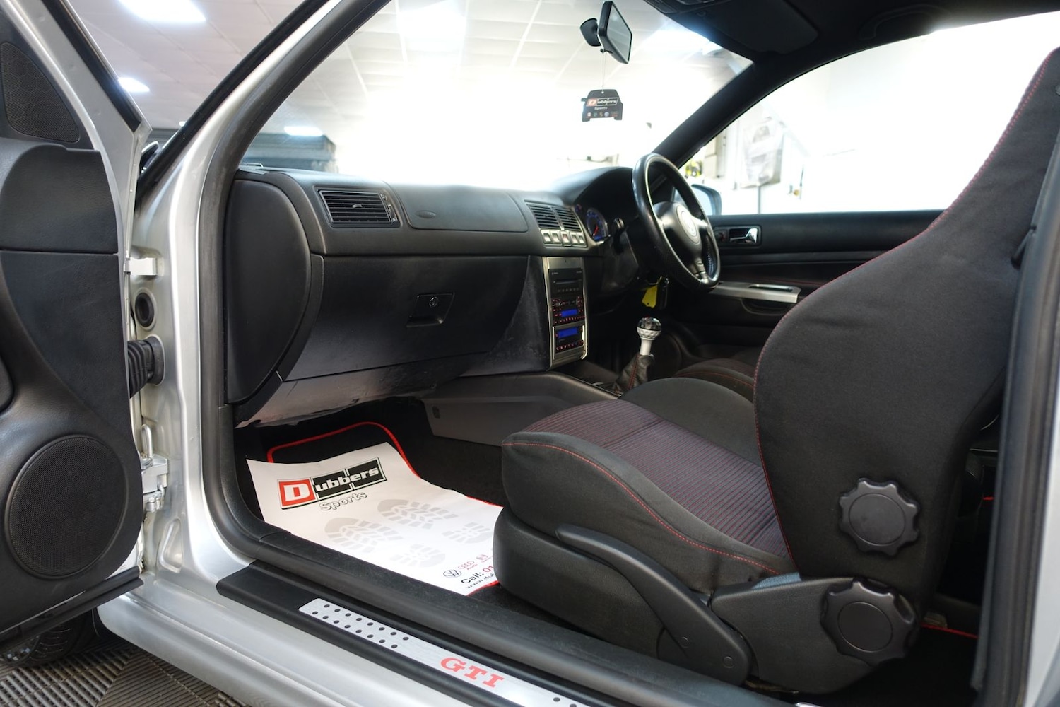 Used Volkswagen Golf 2002 for sale - 77102695: Photo 35