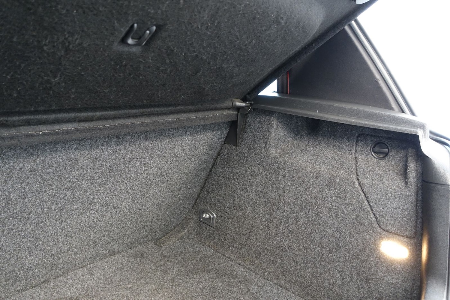 Used Volkswagen Golf 2002 for sale - 77102695: Photo 37