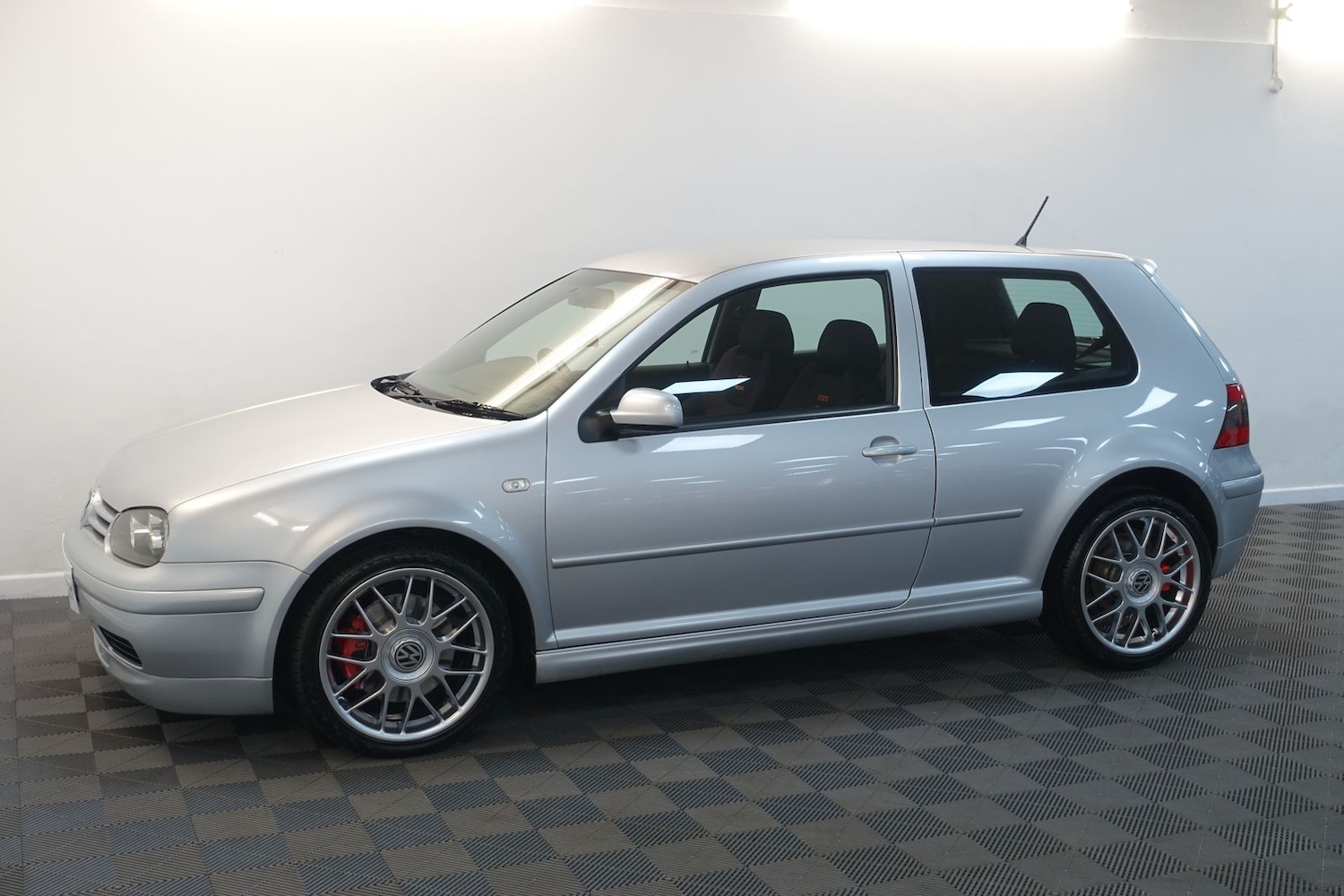 Used Volkswagen Golf 2002 for sale - 77102695: Photo 4