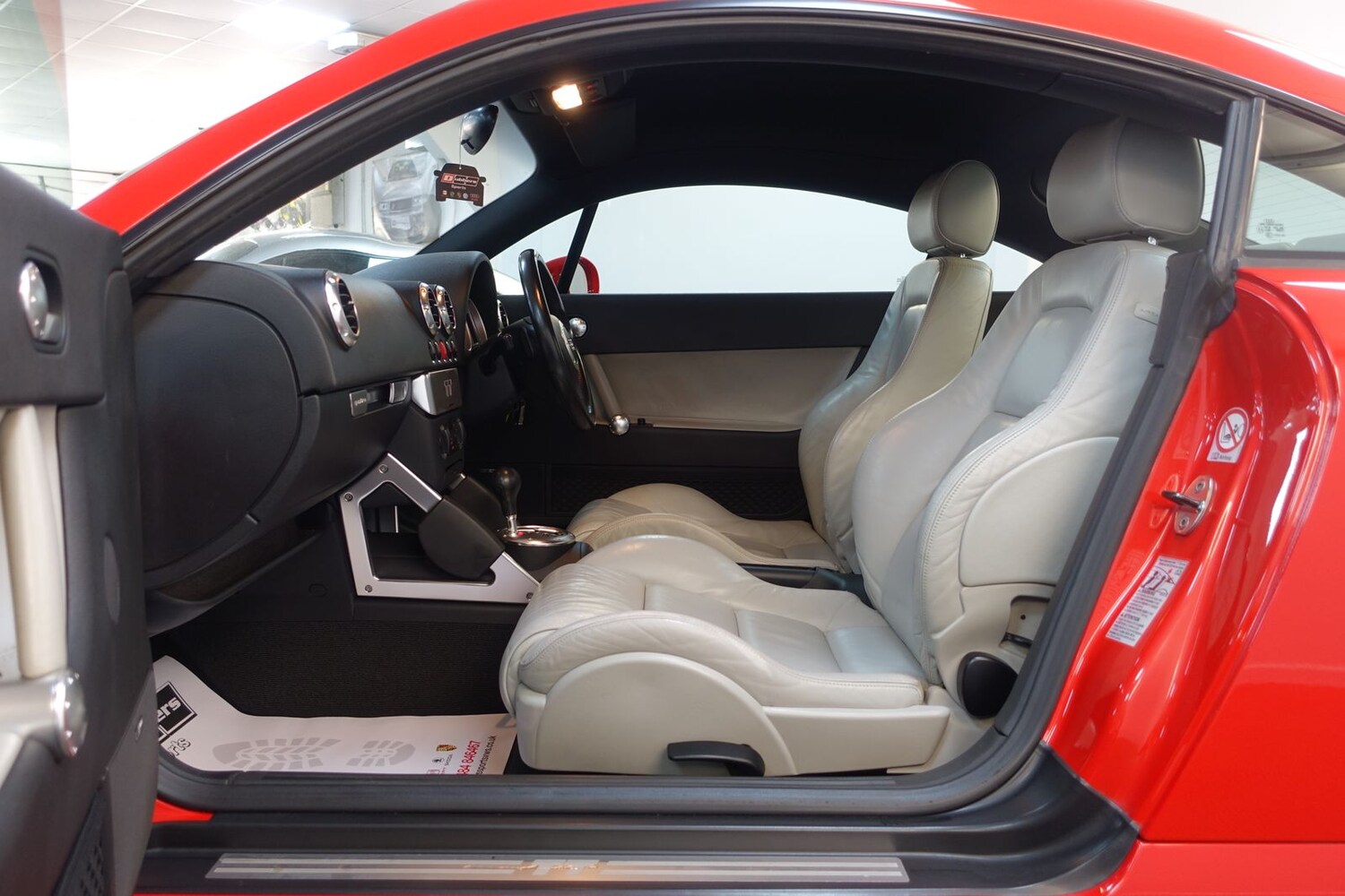 Used Audi TT 2004 for sale - 78206837: Photo 19