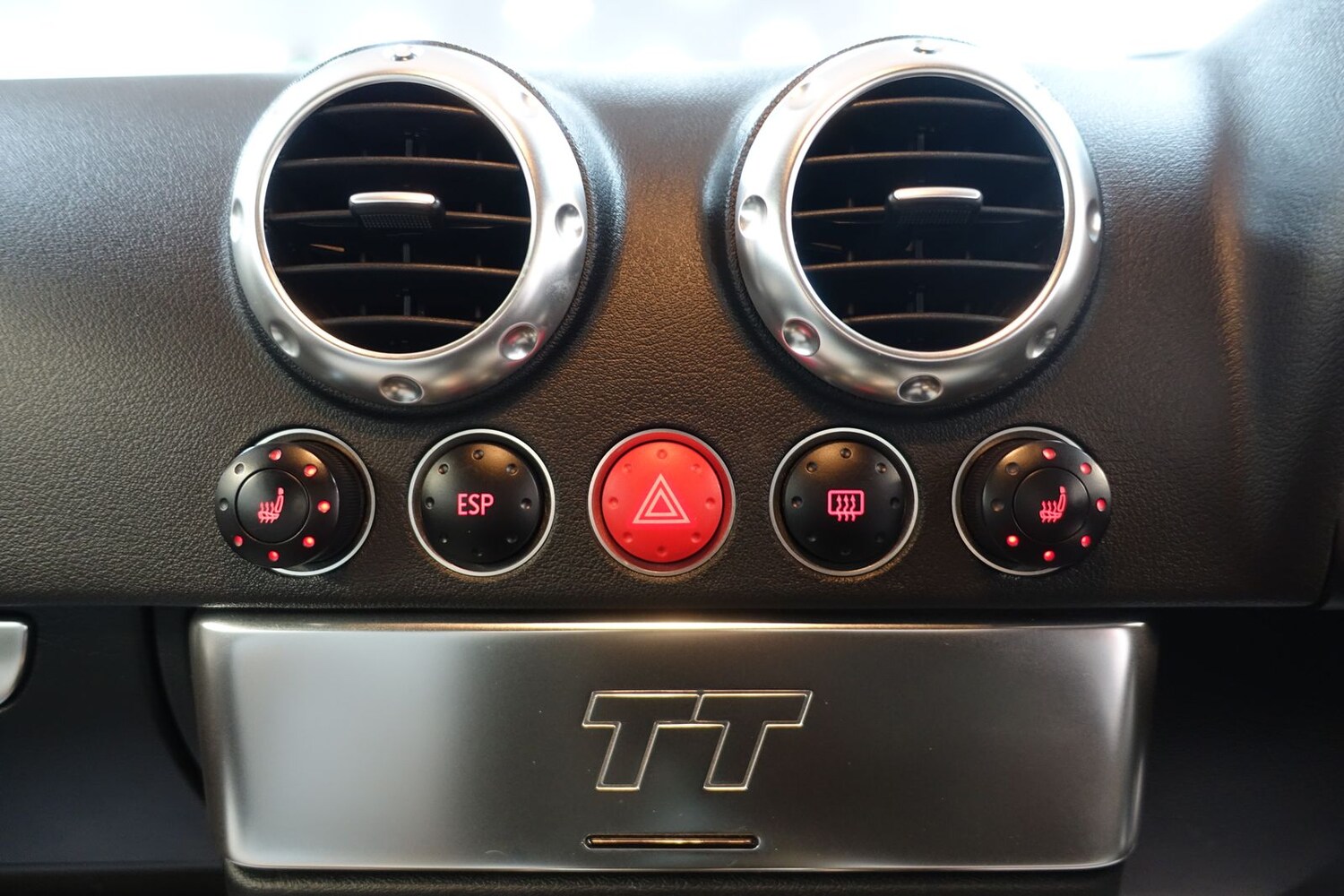 Used Audi TT 2004 for sale - 78206837: Photo 33