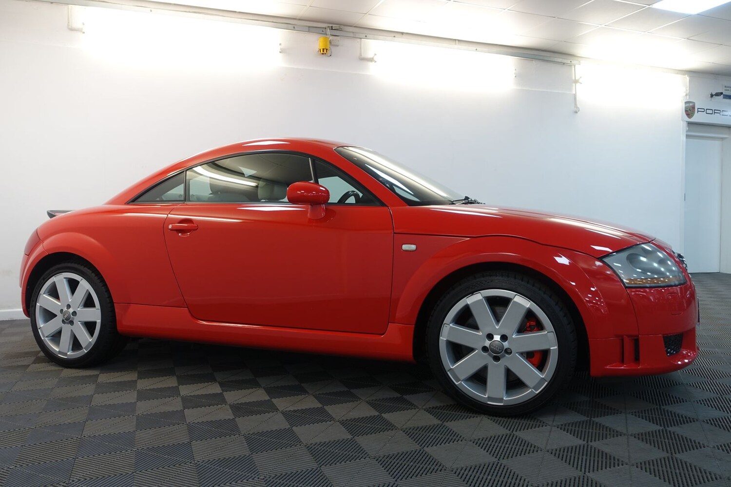 Used Audi TT 2004 for sale - 78206837: Photo 44