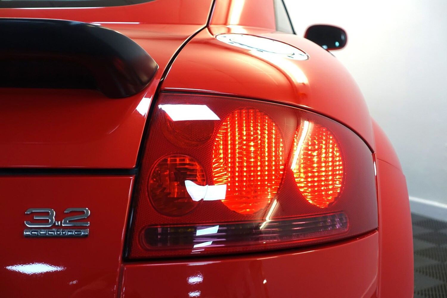 Used Audi TT 2004 for sale - 78206837: Photo 46