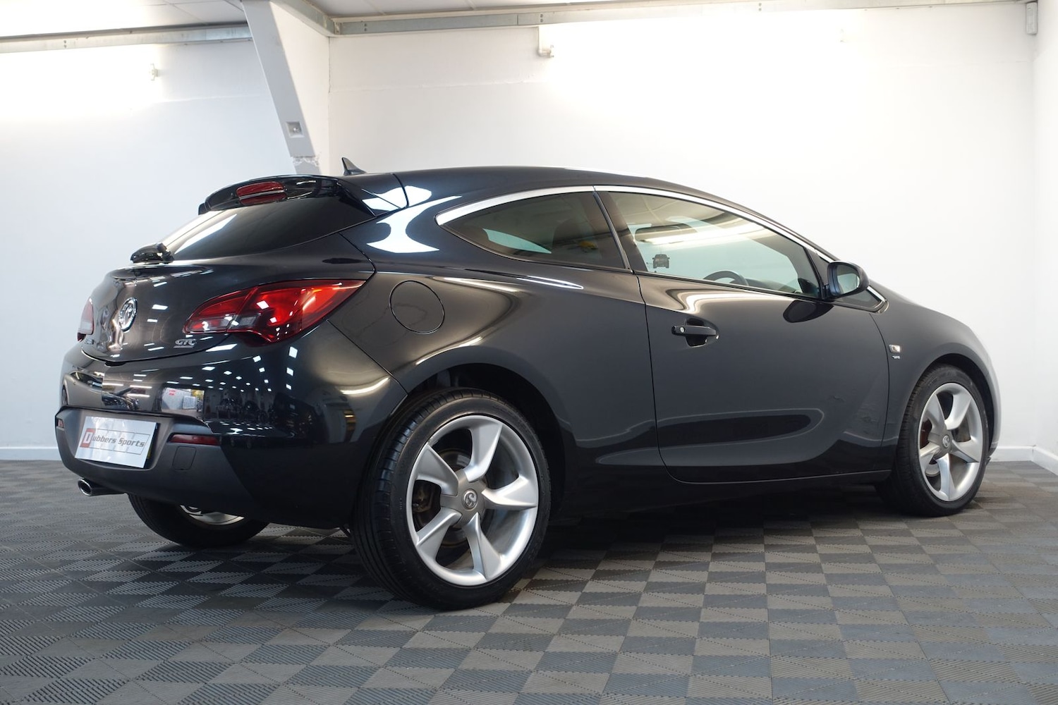 Used Vauxhall Astra GTC 2012 for sale - 76389992: Photo 2