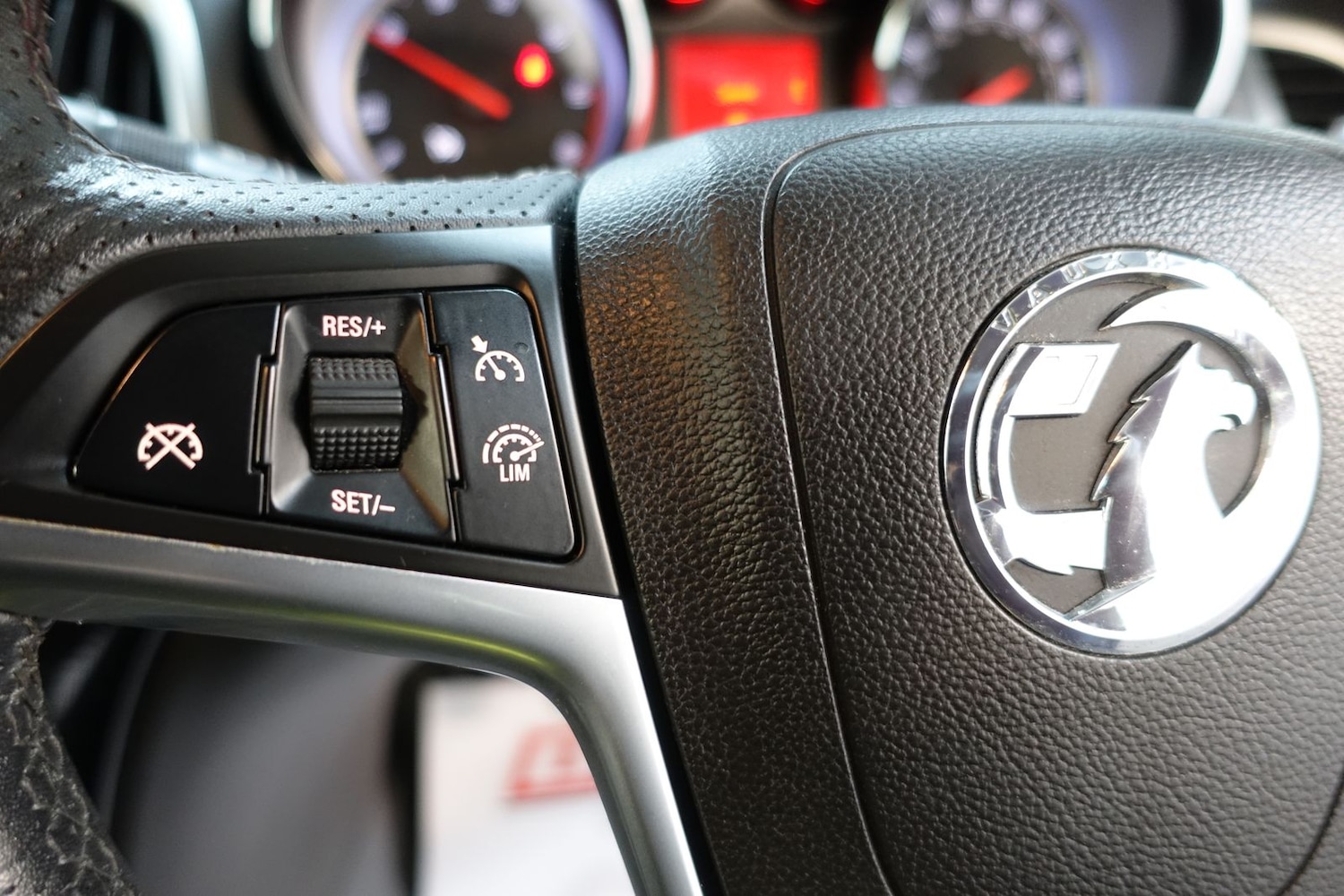 Used Vauxhall Astra GTC 2012 for sale - 76389992: Photo 26