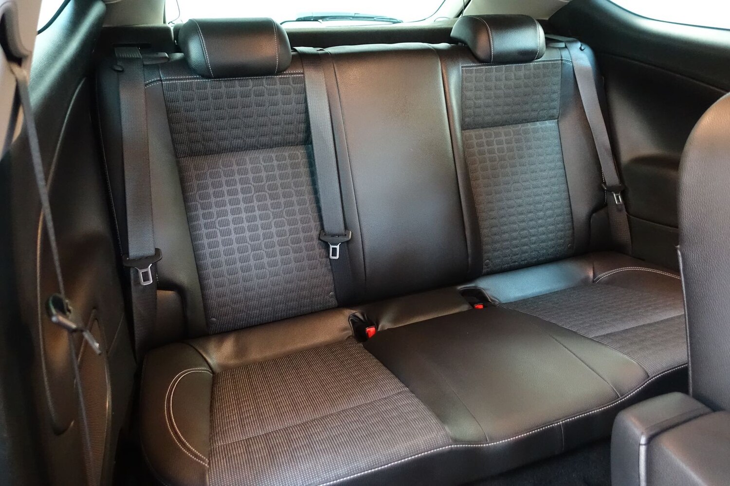 Used Vauxhall Astra GTC 2012 for sale - 76389992: Photo 28