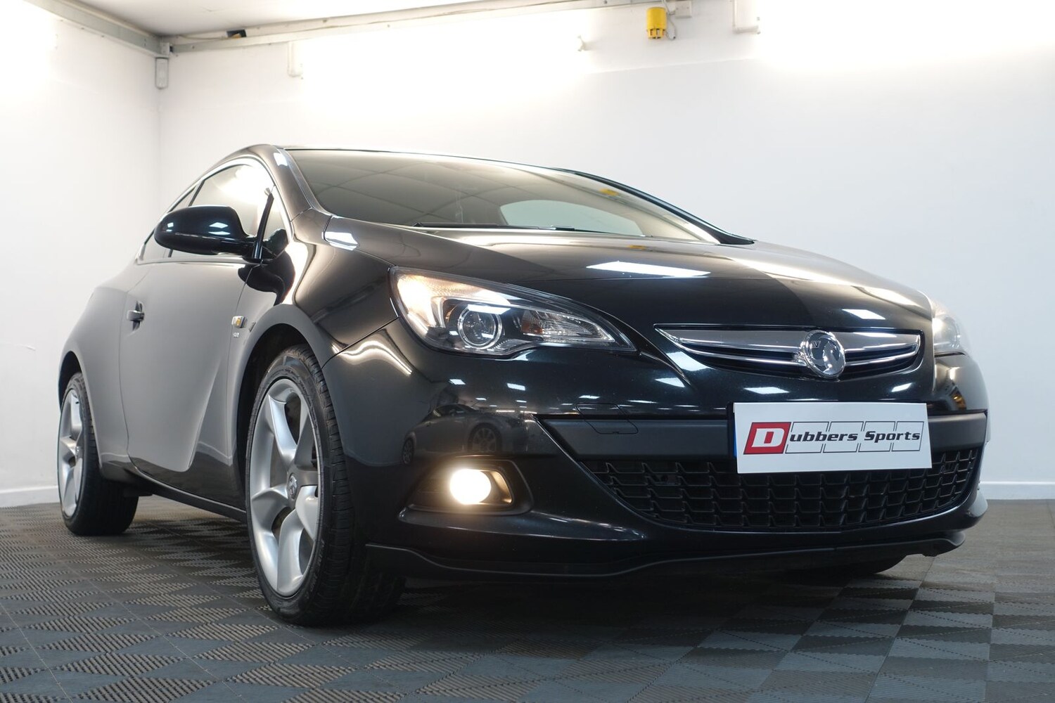 Used Vauxhall Astra GTC 2012 for sale - 76389992: Photo 73