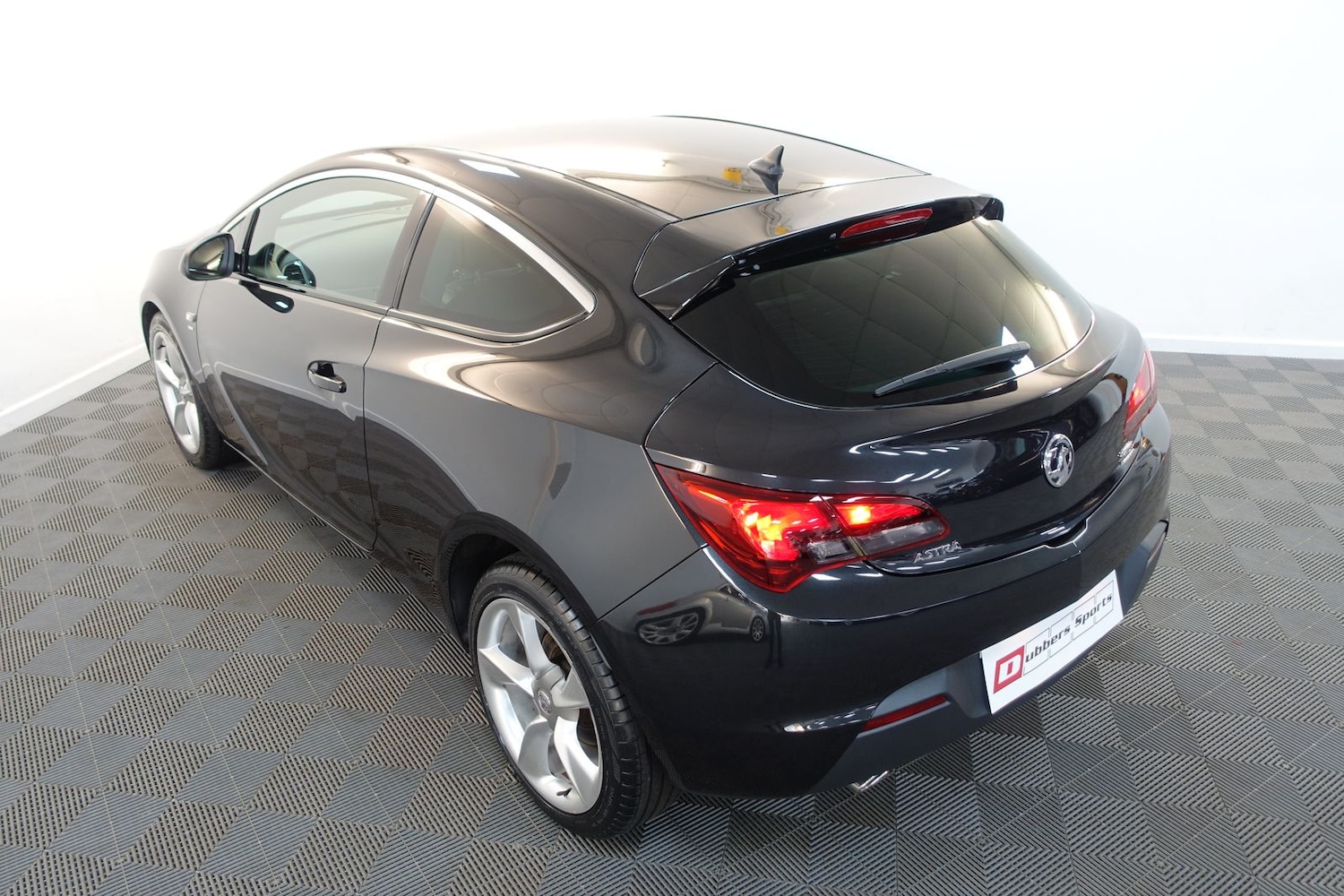 Used Vauxhall Astra GTC 2012 for sale - 76389992: Photo 96