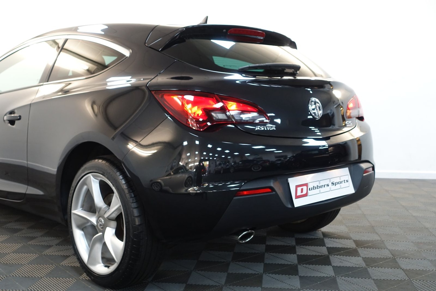 Used Vauxhall Astra GTC 2012 for sale - 76389992: Photo 99
