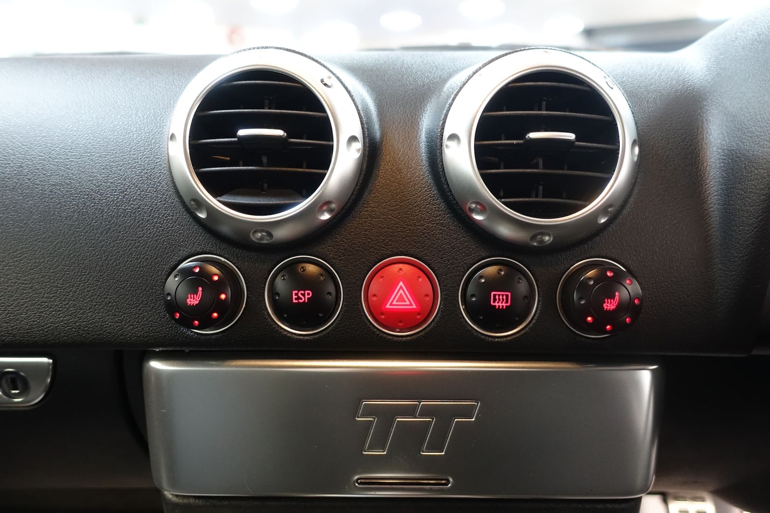 Used Audi TT 2001 for sale - 77634722: Photo 35