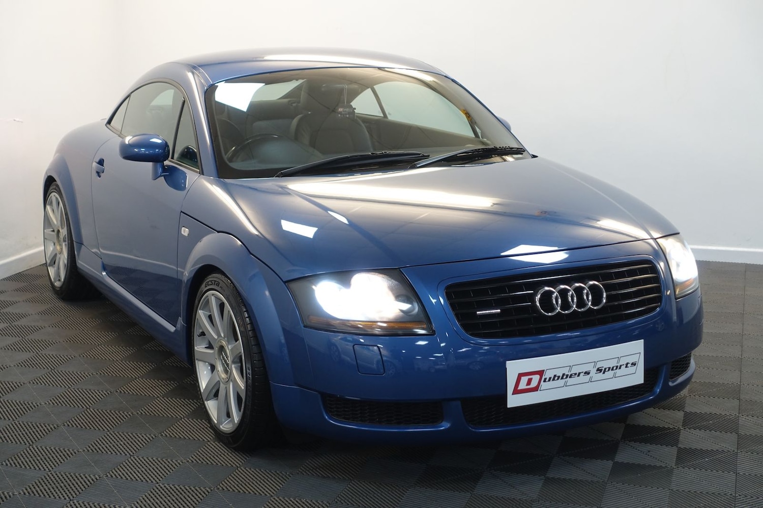 Used Audi TT 2001 for sale - 77634722: Photo 65