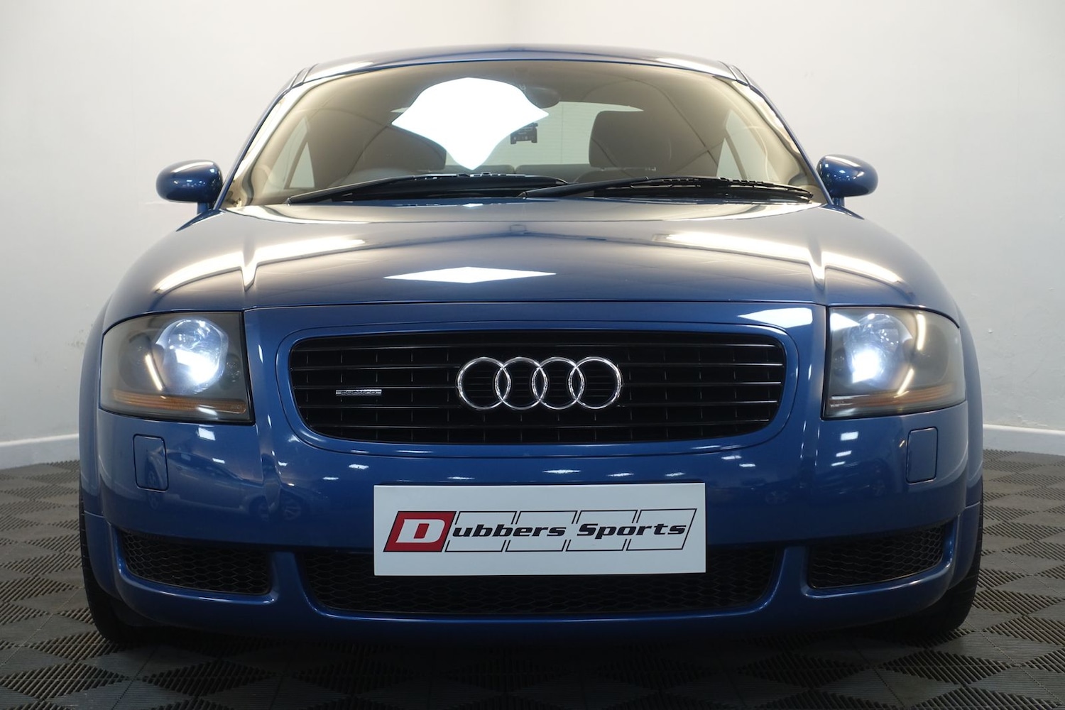 Used Audi TT 2001 for sale - 77634722: Photo 84