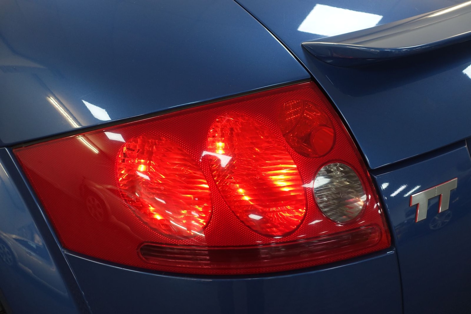 Used Audi TT 2001 for sale - 77634722: Photo 95