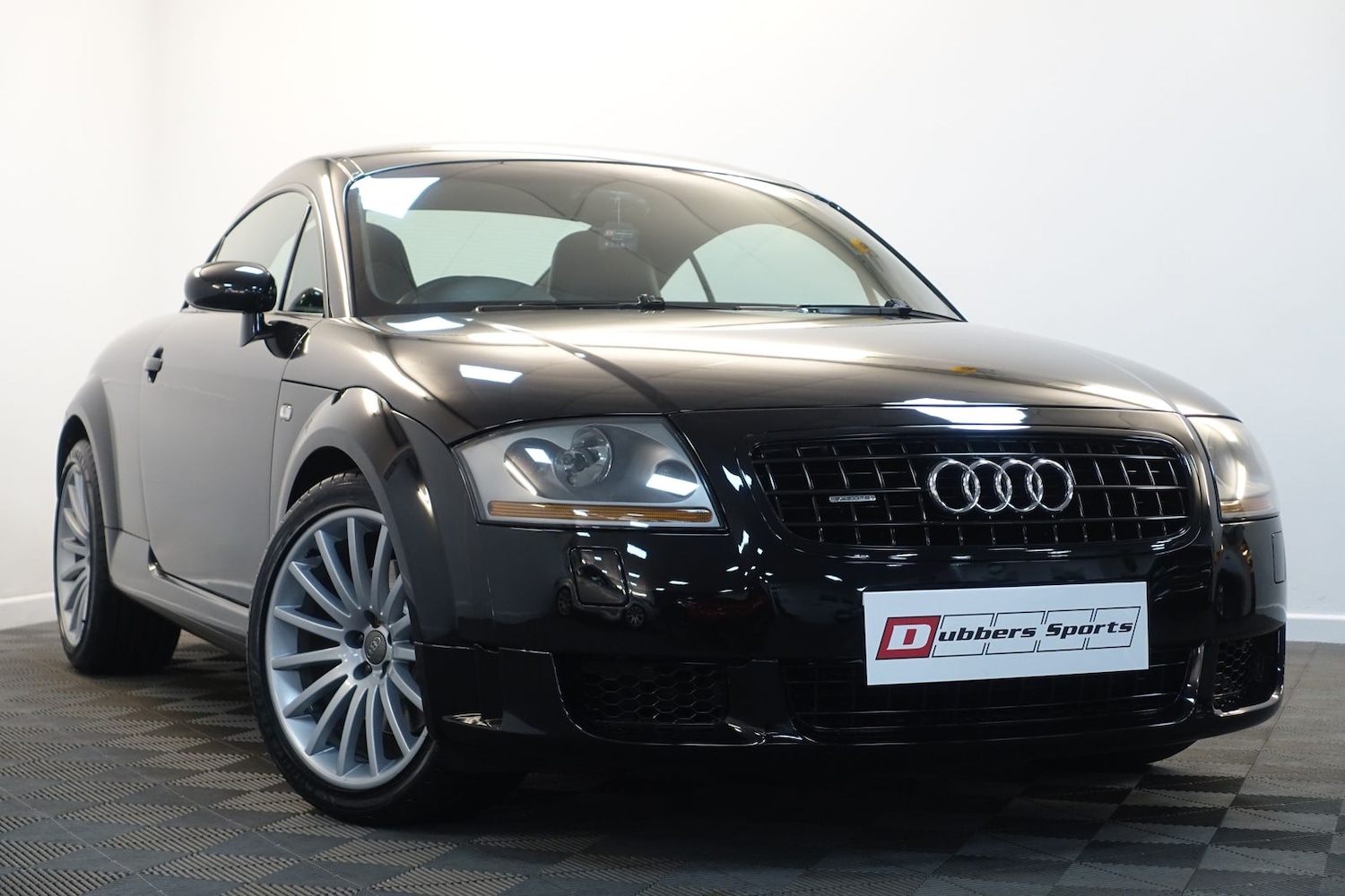 Used Audi TT 2005 for sale - 76623781: Photo 1