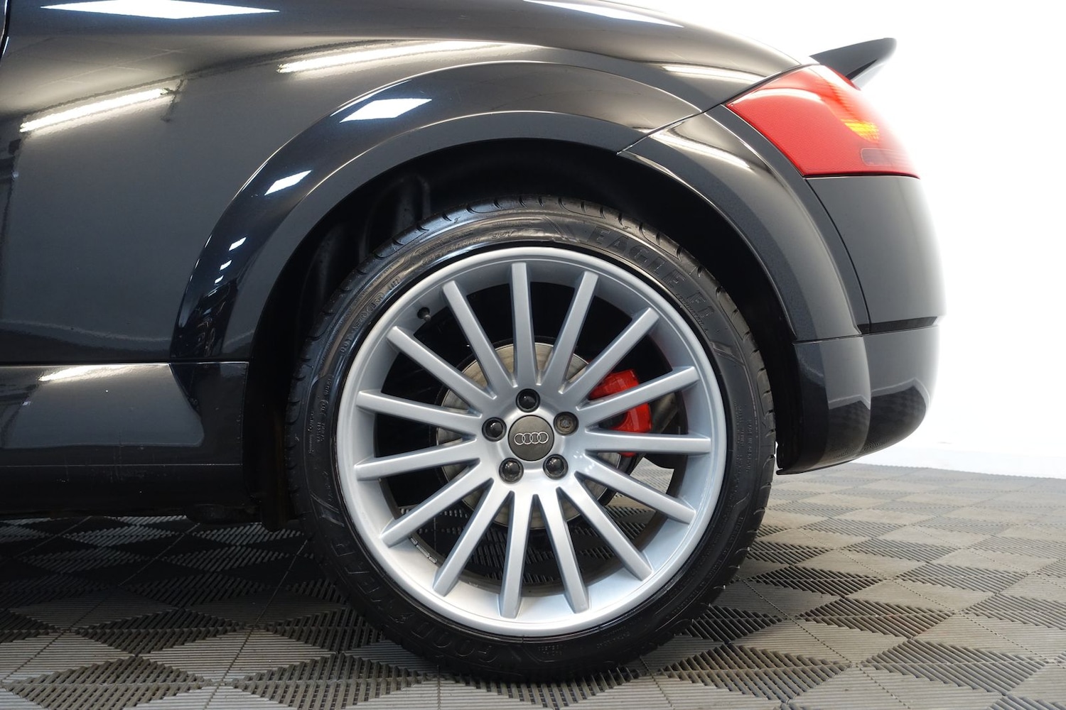 Used Audi TT 2005 for sale - 76623781: Photo 52