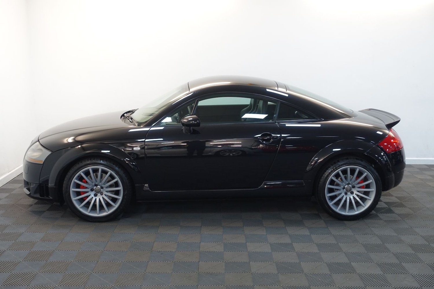 Used Audi TT 2005 for sale - 76623781: Photo 62
