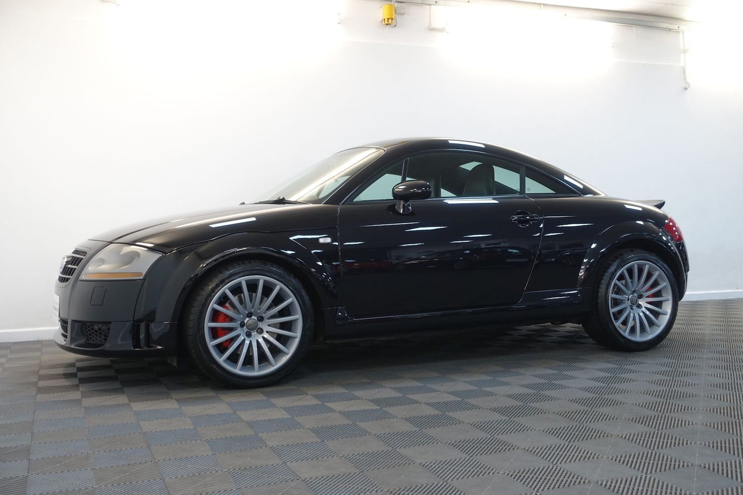 Used Audi TT 2005 for sale - 76623781: Photo 87