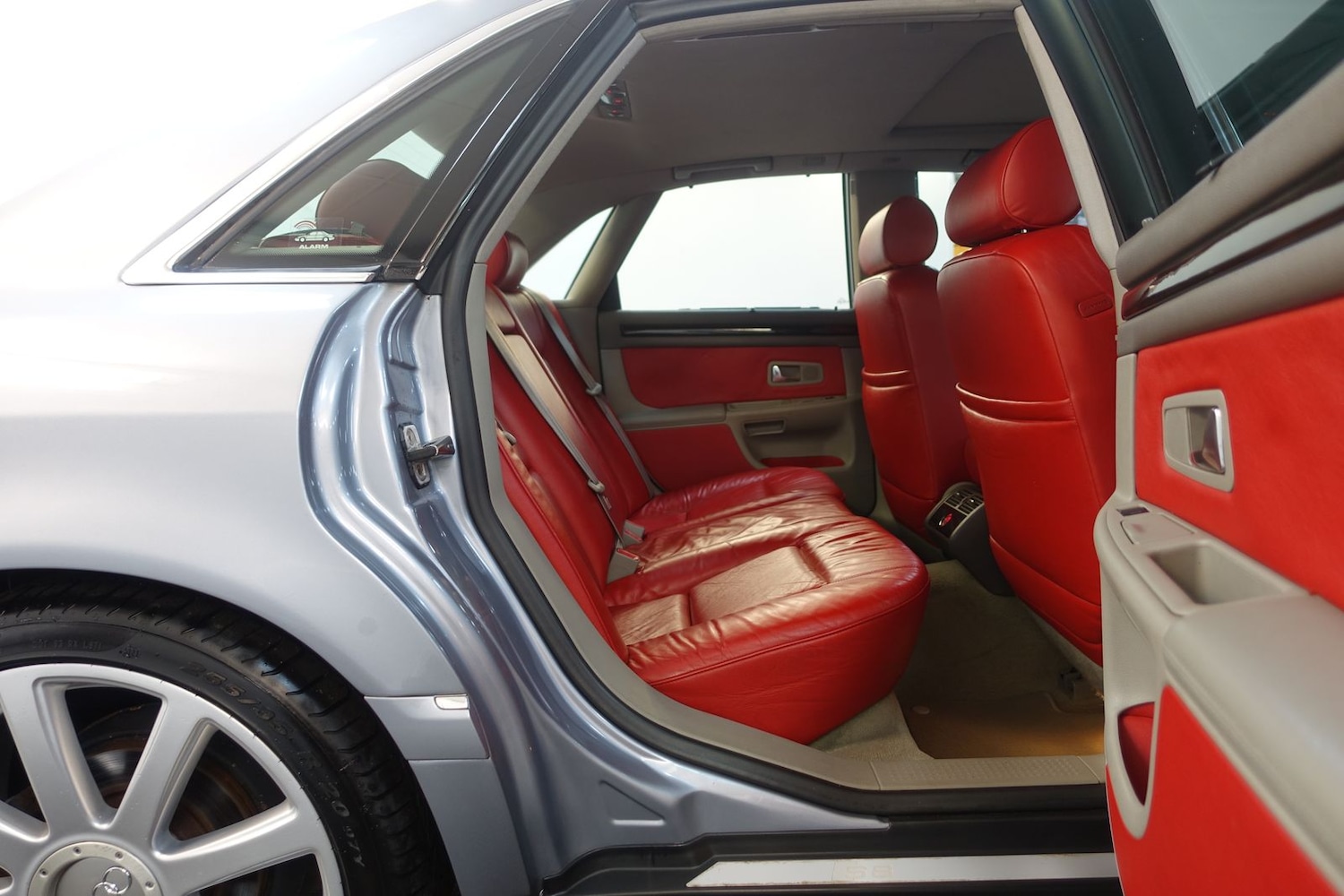 Used Audi S8 2003 for sale - 77102686: Photo 16