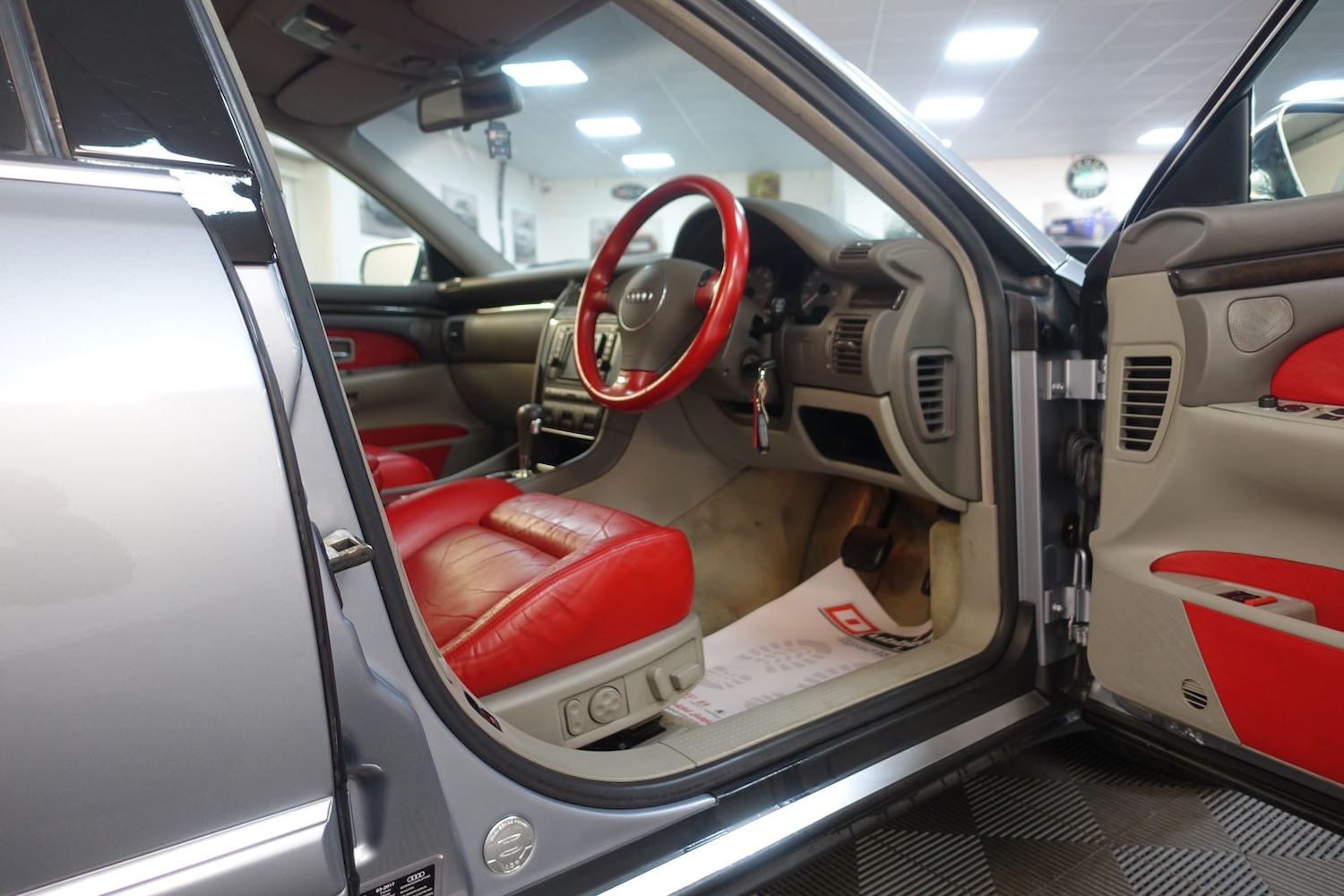 Used Audi S8 2003 for sale - 77102686: Photo 20