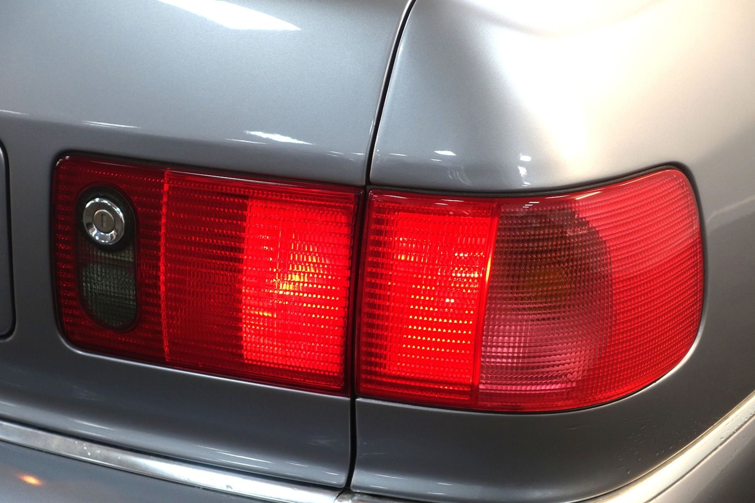 Used Audi S8 2003 for sale - 77102686: Photo 51