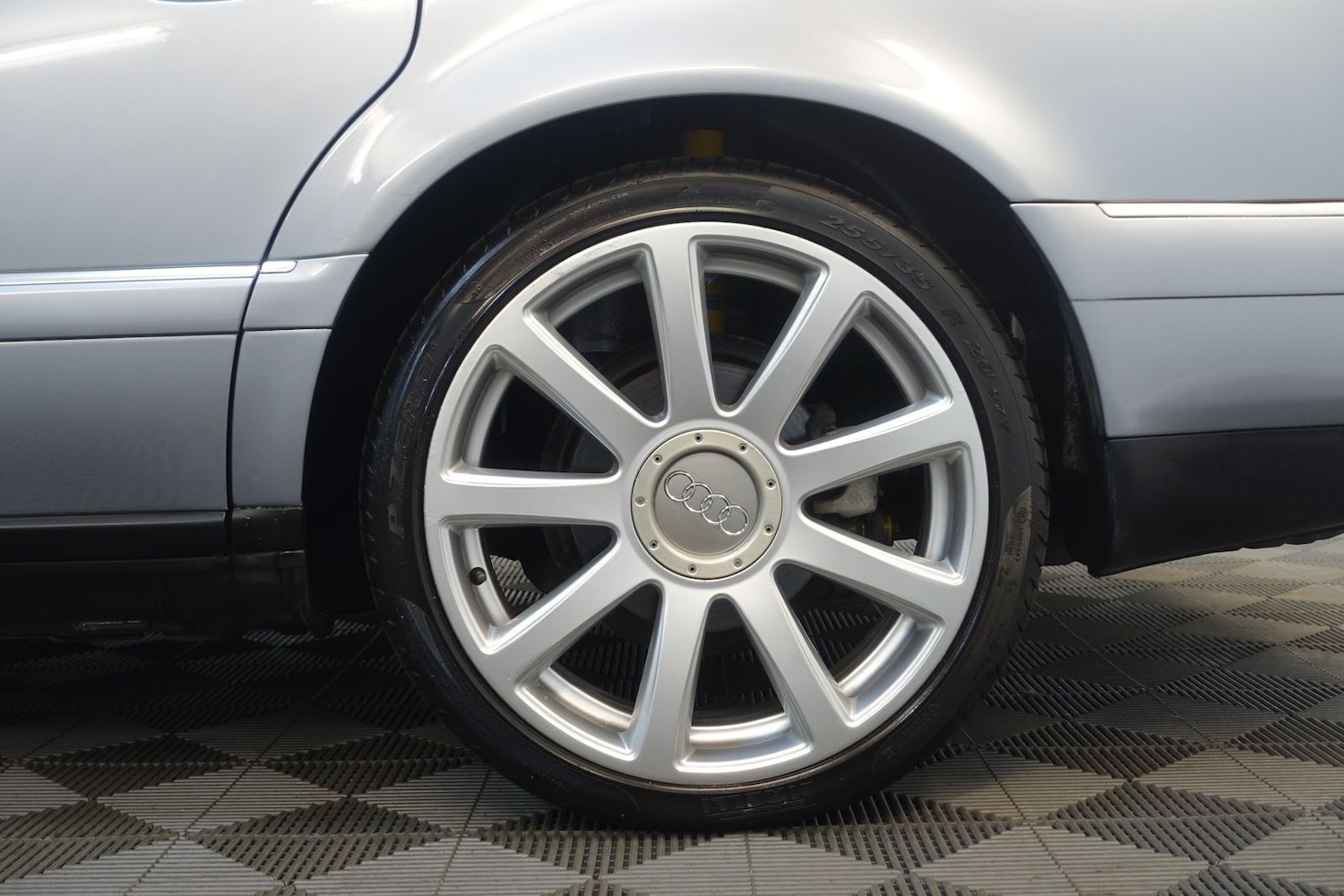 Used Audi S8 2003 for sale - 77102686: Photo 59