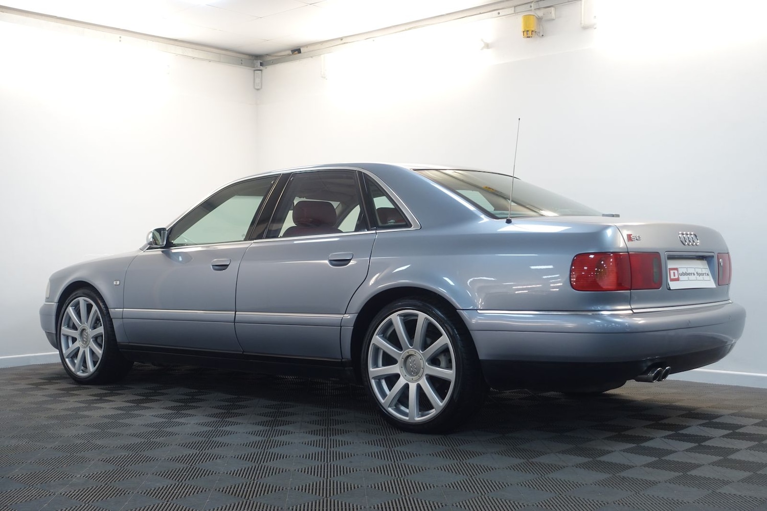 Used Audi S8 2003 for sale - 77102686: Photo 68